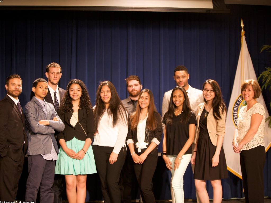 ចង់ចូលរួម: ការចូលរួមការពិភាក្សាដើម្បីបង្កើតការយល់ដឹង