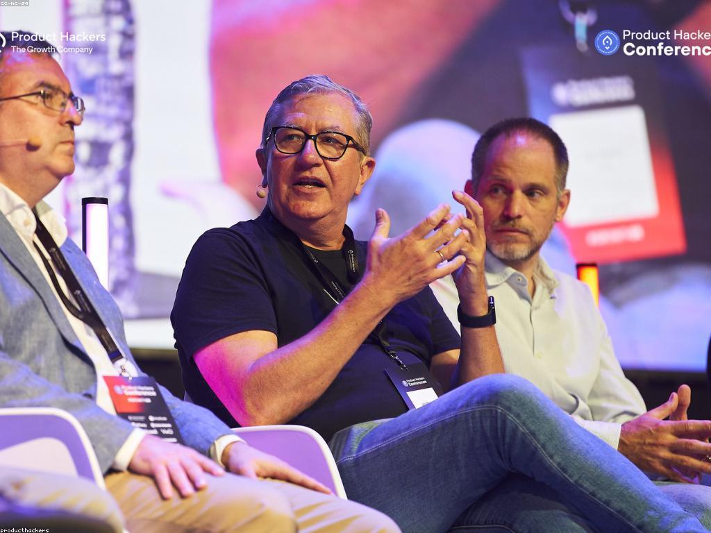 កម្មវិធីជាមួយ: វិធីសាស្រ្តថ្មីសម្រាប់អាជីវកម្មទំនើប